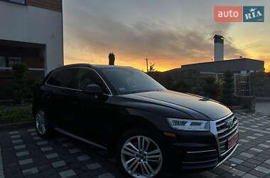 Внедорожник / Кроссовер Audi Q5 2018 в 