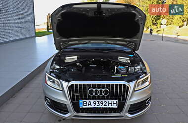 Внедорожник / Кроссовер Audi Q5 2017 в 