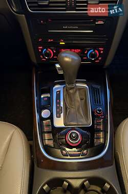 Внедорожник / Кроссовер Audi Q5 2011 в 