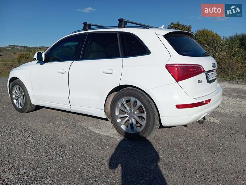 Позашляховик / Кросовер Audi Q5 2012 в Тернополі