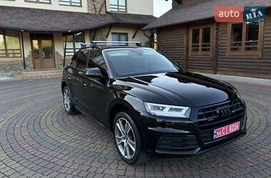 Внедорожник / Кроссовер Audi Q5 2019 в 