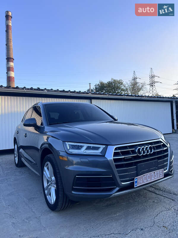 Внедорожник / Кроссовер Audi Q5 2018 в Запорожье