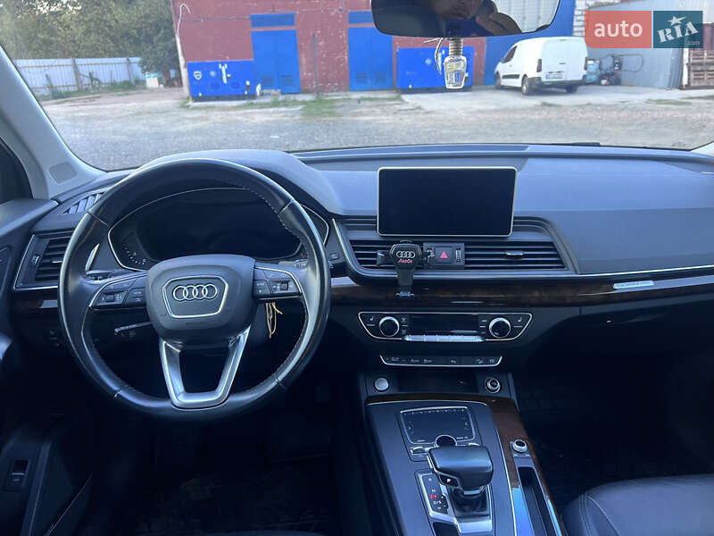 Внедорожник / Кроссовер Audi Q5 2018 в Запорожье