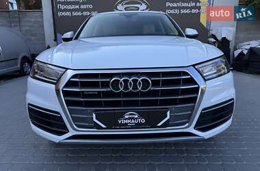Внедорожник / Кроссовер Audi Q5 2018 в 