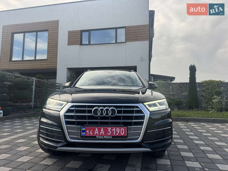 Внедорожник / Кроссовер Audi Q5 2018 в Стрые
