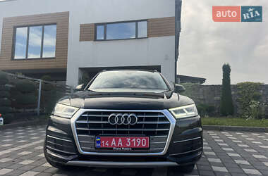 Внедорожник / Кроссовер Audi Q5 2018 в 