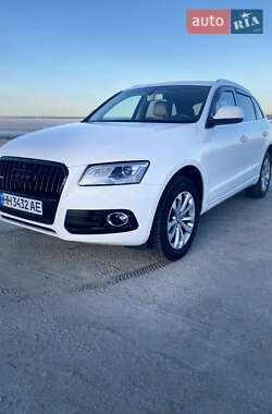 Внедорожник / Кроссовер Audi Q5 2016 в 