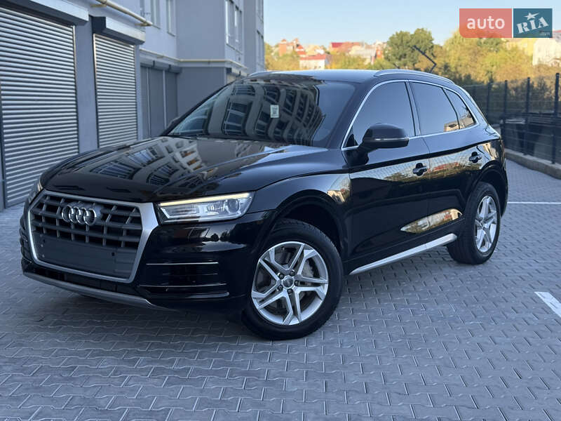 Внедорожник / Кроссовер Audi Q5 2019 в Хмельницком