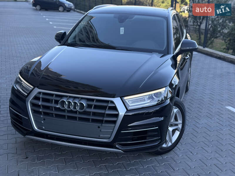 Внедорожник / Кроссовер Audi Q5 2019 в Хмельницком