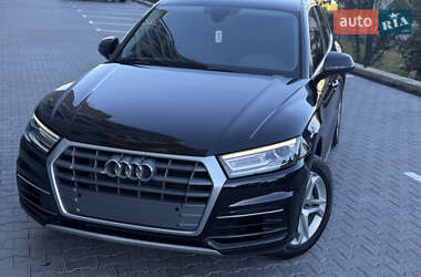 Внедорожник / Кроссовер Audi Q5 2019 в 