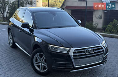 Внедорожник / Кроссовер Audi Q5 2019 в 