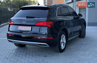 Внедорожник / Кроссовер Audi Q5 2019 в 