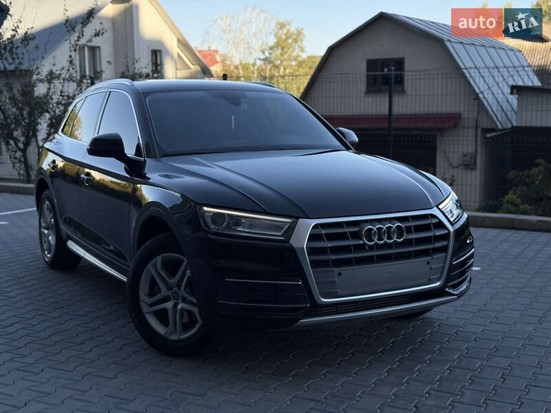 Внедорожник / Кроссовер Audi Q5 2019 в Хмельницком