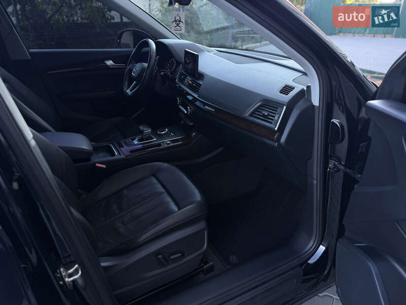 Внедорожник / Кроссовер Audi Q5 2019 в Хмельницком