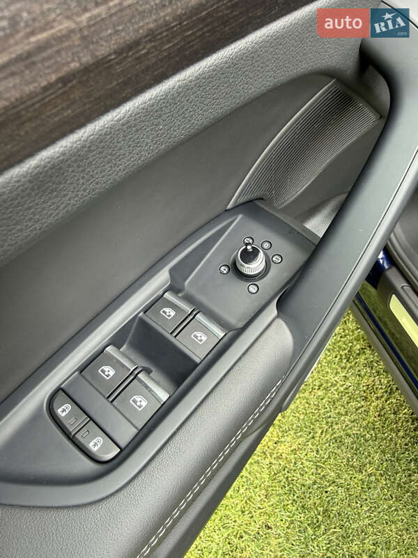 Позашляховик / Кросовер Audi Q5 2023 в Львові