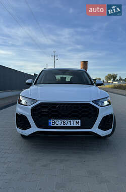 Внедорожник / Кроссовер Audi Q5 2021 в 