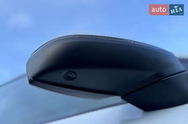 Внедорожник / Кроссовер Audi Q5 2021 в 