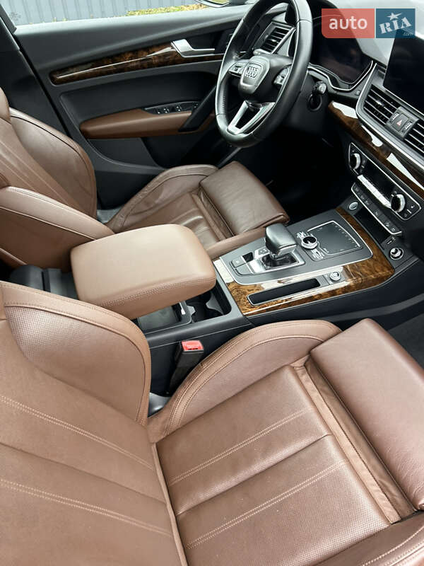 Позашляховик / Кросовер Audi Q5 2017 в Києві