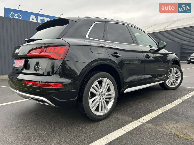 Позашляховик / Кросовер Audi Q5 2017 в Києві