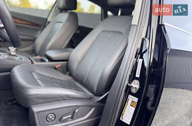 Внедорожник / Кроссовер Audi Q5 2017 в 