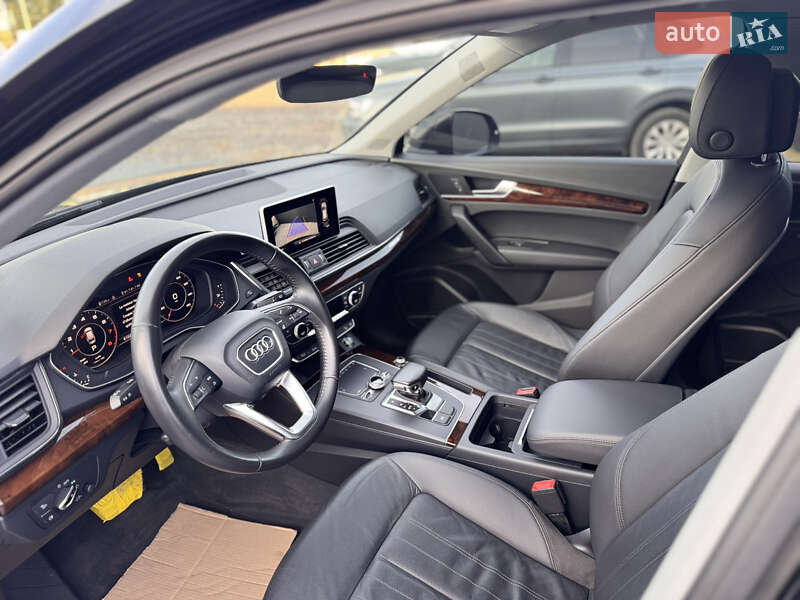 Позашляховик / Кросовер Audi Q5 2017 в Самборі