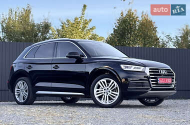 Внедорожник / Кроссовер Audi Q5 2017 в 