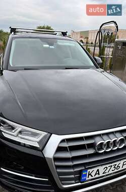 Позашляховик / Кросовер Audi Q5 2019 в  фото 4 Позашляховик / Кросовер Audi Q5 2019 в