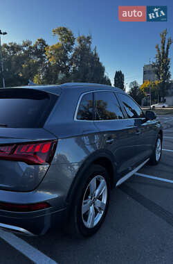 Внедорожник / Кроссовер Audi Q5 2019 в 