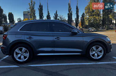 Внедорожник / Кроссовер Audi Q5 2019 в 