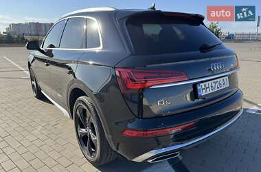 Внедорожник / Кроссовер Audi Q5 2022 в 
