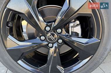 Внедорожник / Кроссовер Audi Q5 2022 в 