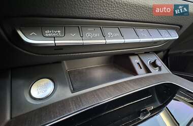 Внедорожник / Кроссовер Audi Q5 2022 в 
