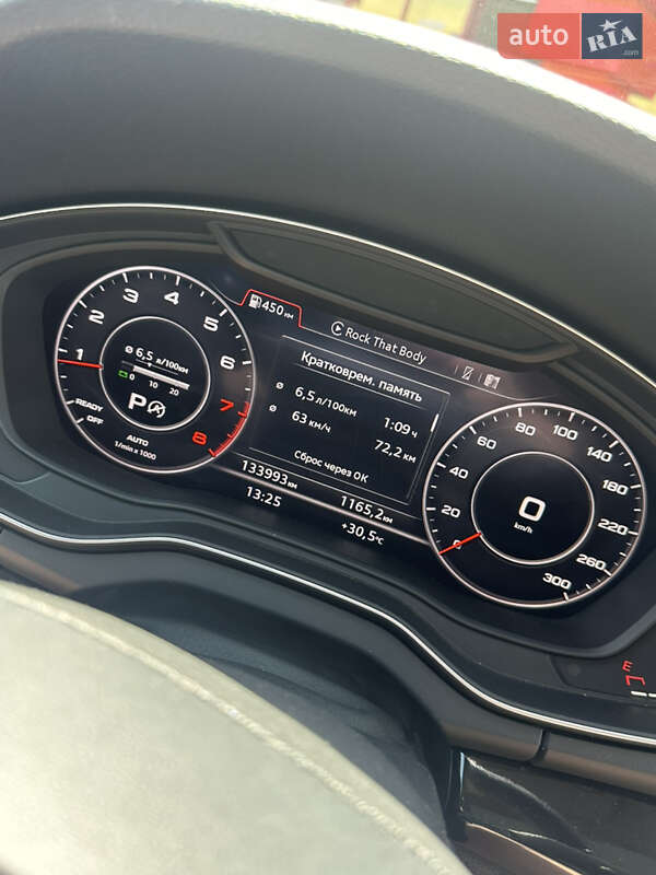 Внедорожник / Кроссовер Audi Q5 2017 в Каменец-Подольском