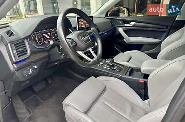 Внедорожник / Кроссовер Audi Q5 2018 в 