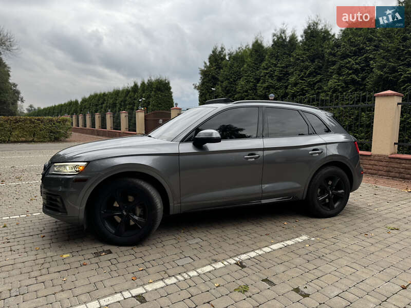 Позашляховик / Кросовер Audi Q5 2018 в Києві