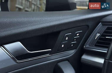 Внедорожник / Кроссовер Audi Q5 2018 в 