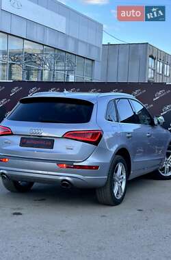 Внедорожник / Кроссовер Audi Q5 2016 в 
