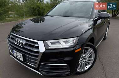 Позашляховик / Кросовер Audi Q5 2019 в 