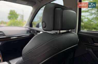 Позашляховик / Кросовер Audi Q5 2019 в 