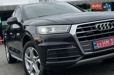 Позашляховик / Кросовер Audi Q5 2017 в Луцьку