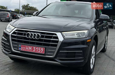 Позашляховик / Кросовер Audi Q5 2017 в 