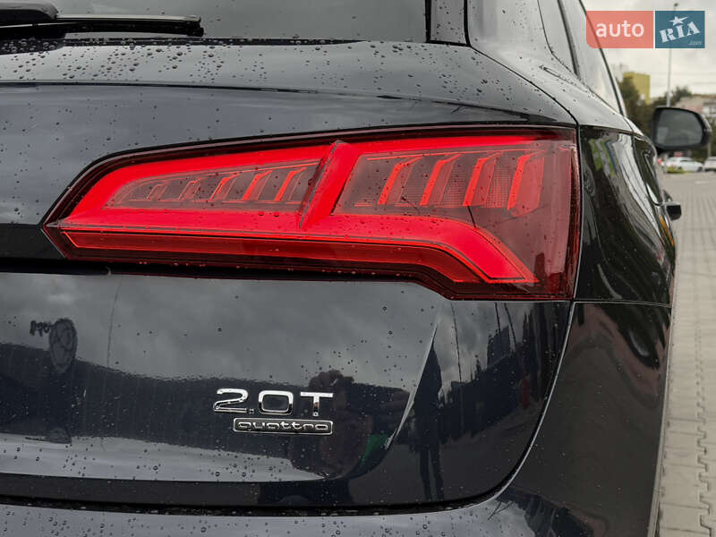 Внедорожник / Кроссовер Audi Q5 2017 в Луцке