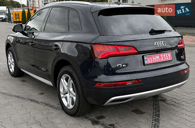 Позашляховик / Кросовер Audi Q5 2017 в 
