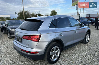 Позашляховик / Кросовер Audi Q5 2017 в 