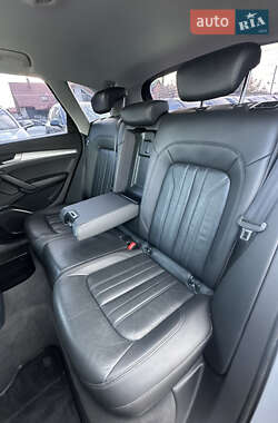 Позашляховик / Кросовер Audi Q5 2017 в 