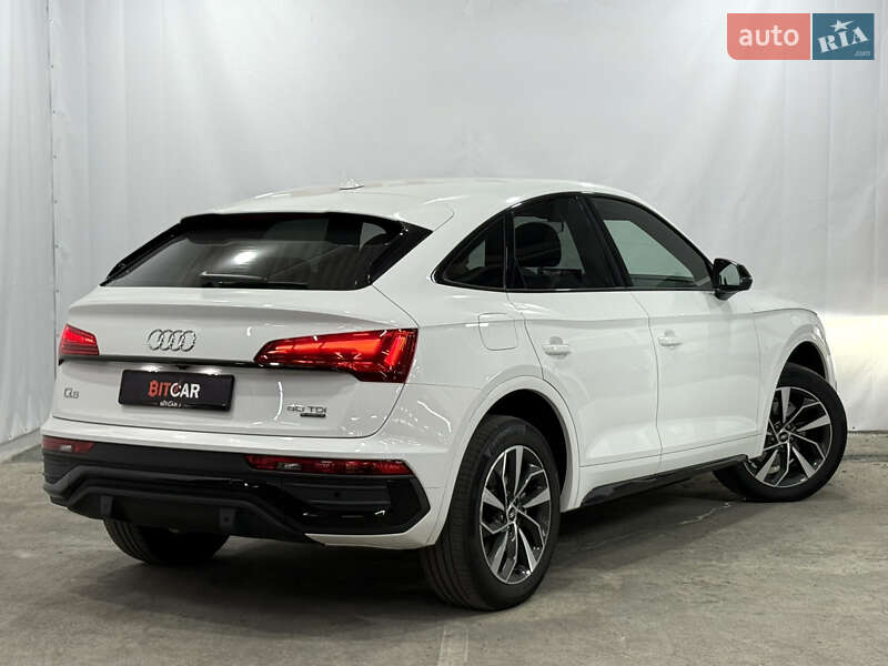 Внедорожник / Кроссовер Audi Q5 2021 в Одессе