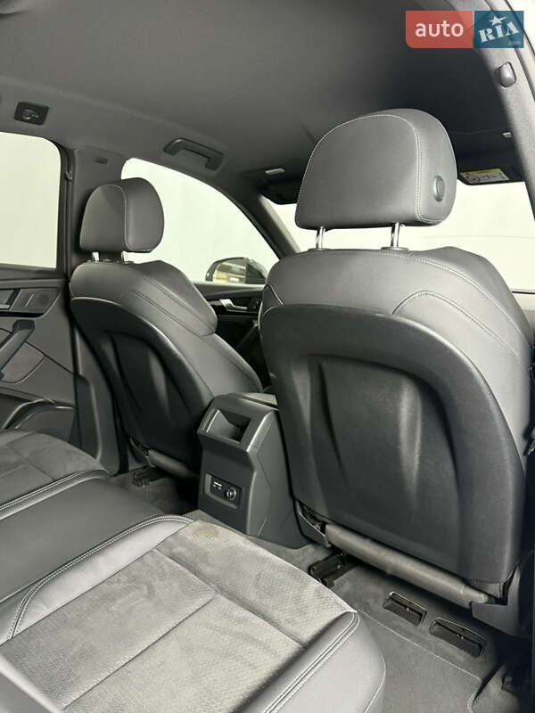 Внедорожник / Кроссовер Audi Q5 2021 в Одессе