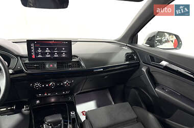 Внедорожник / Кроссовер Audi Q5 2021 в 