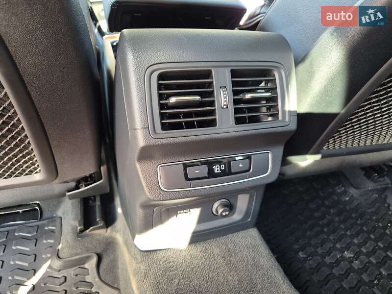 Внедорожник / Кроссовер Audi Q5 2022 в Дрогобыче