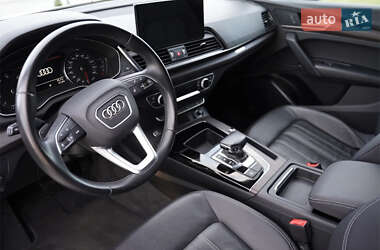 Внедорожник / Кроссовер Audi Q5 2021 в 